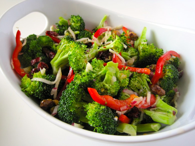 broccoli salad with apricot2